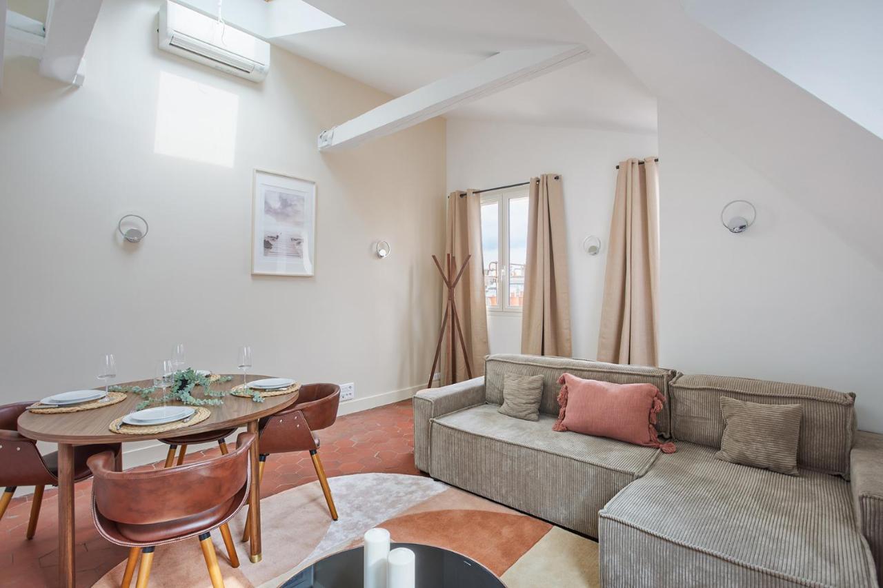 Apartement Montaigne George V By Studio Prestige Paris Exterior foto