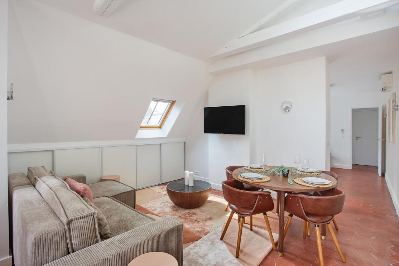 Apartement Montaigne George V By Studio Prestige Paris Exterior foto
